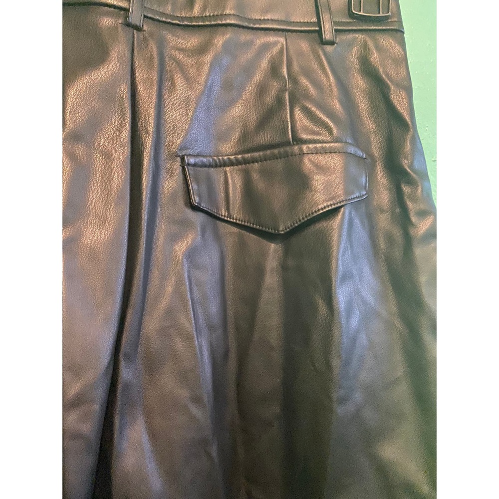 ZARA XS Pleather Capris - Picture 7 of 8